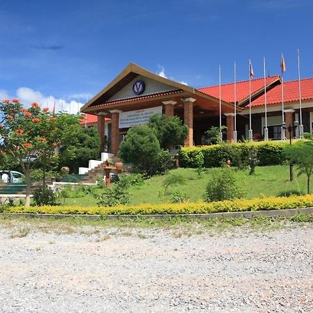 Vansana Plain Of Jars Hotel Muang Phônsavan Esterno foto
