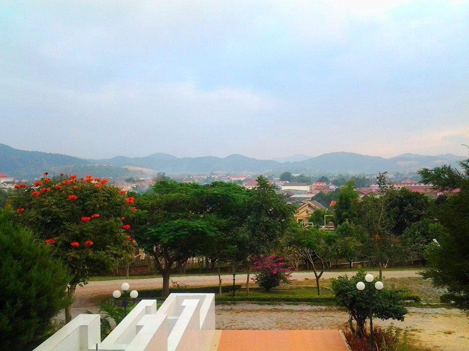 Vansana Plain Of Jars Hotel Muang Phônsavan Esterno foto