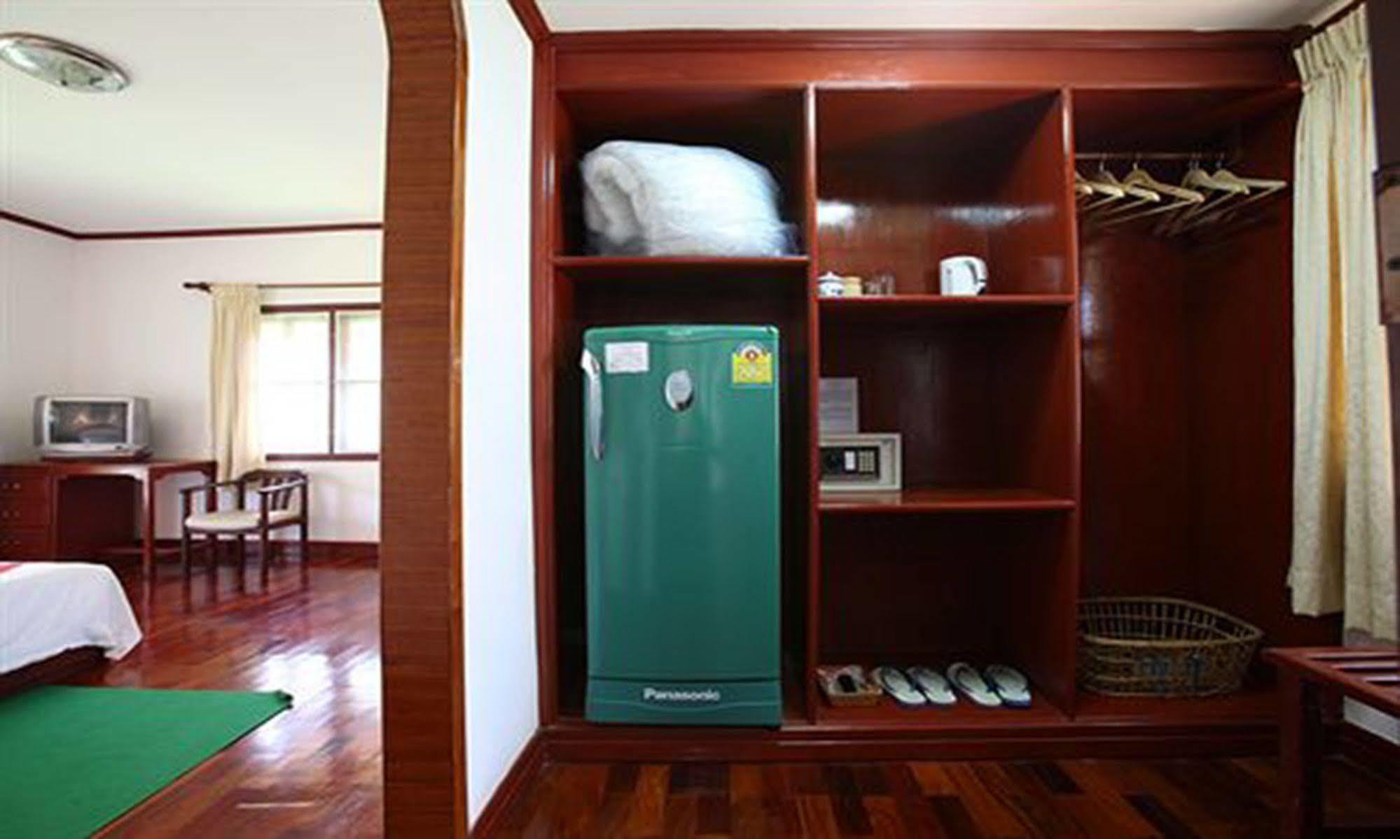 Vansana Plain Of Jars Hotel Muang Phônsavan Esterno foto
