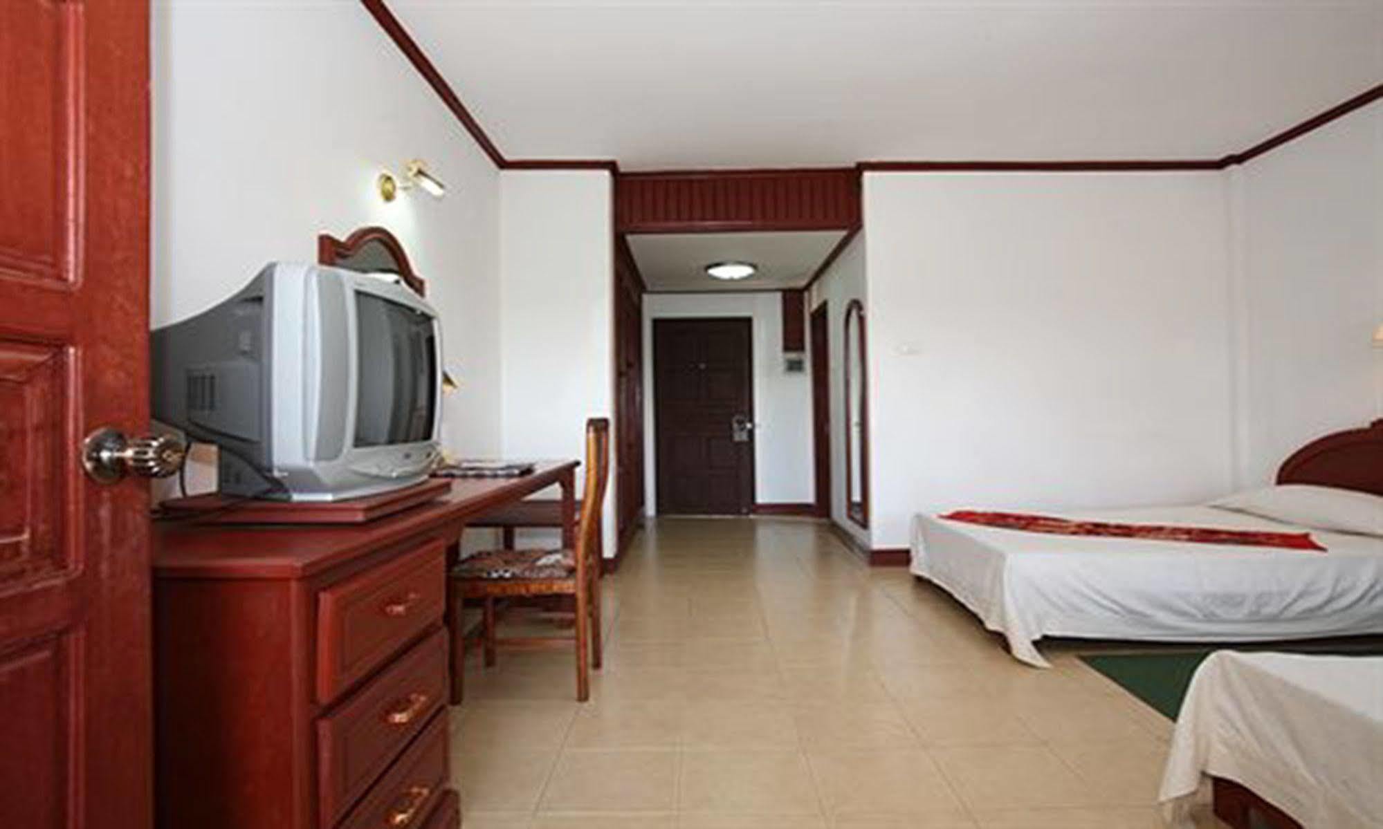 Vansana Plain Of Jars Hotel Muang Phônsavan Esterno foto